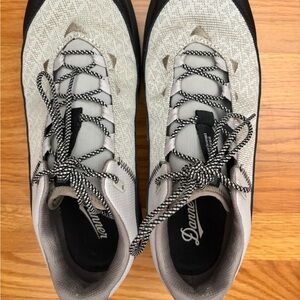 Danner Light Gray Knit Low-Top Sneaker